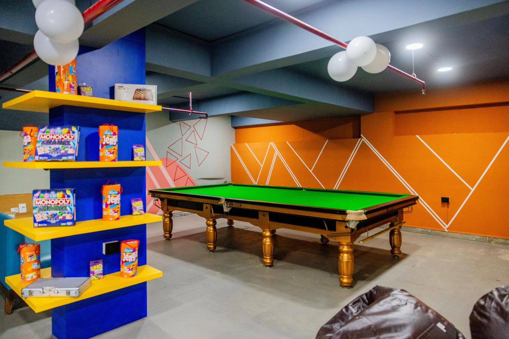Downtown Hostels - アンジュナ エクステリア 写真