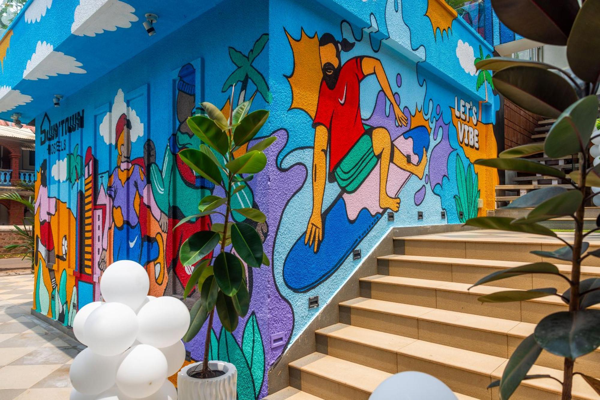 Downtown Hostels - アンジュナ エクステリア 写真