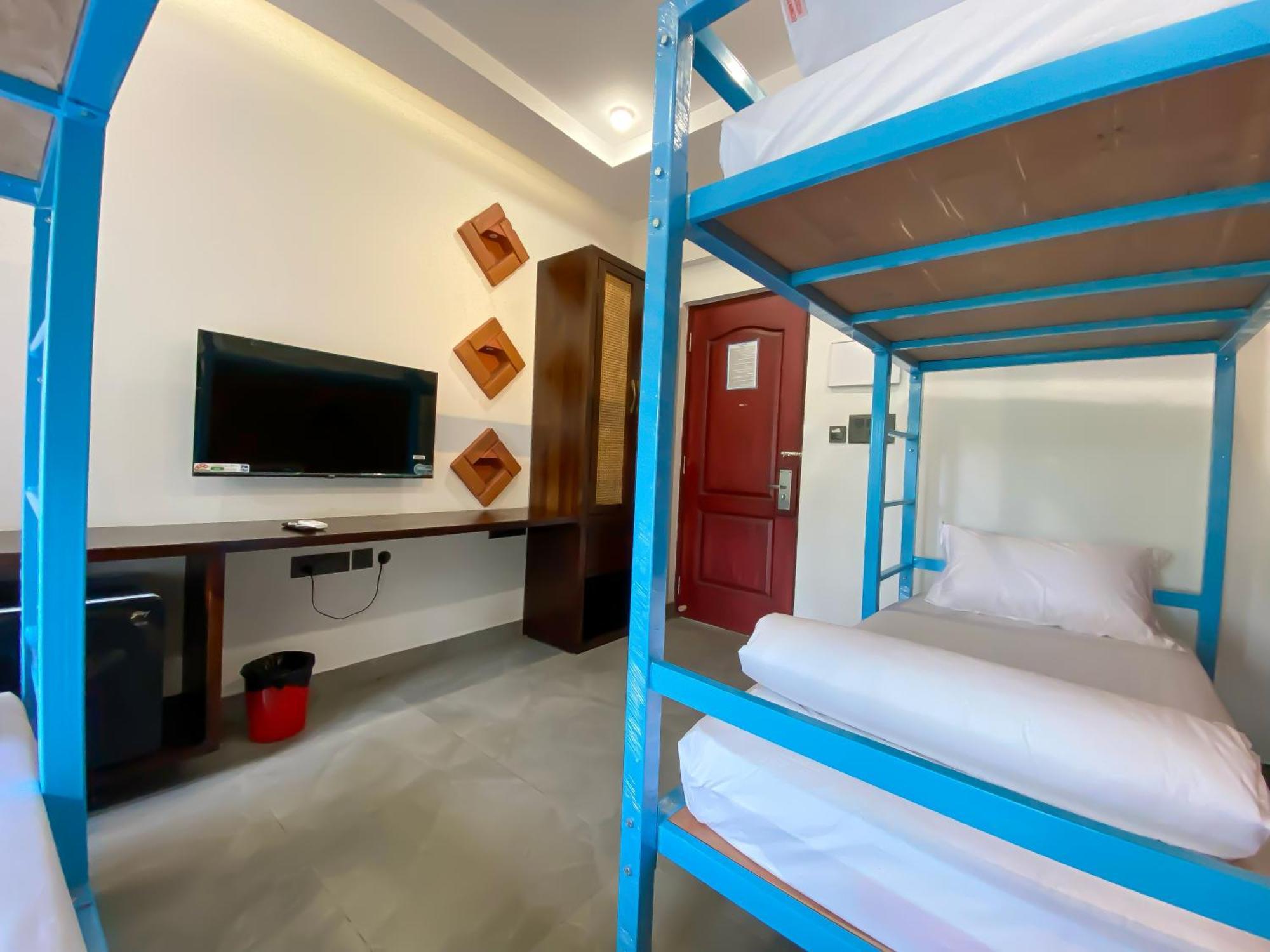 Downtown Hostels - アンジュナ エクステリア 写真